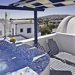 Roula & Bed & Breakfast Perissa (Santorini)