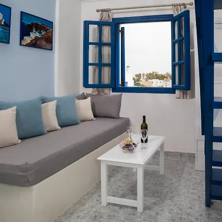 Roula & Bed & Breakfast 2*