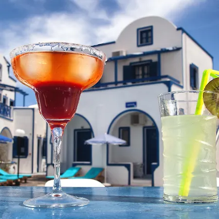 Roula & Perissa (Santorini)