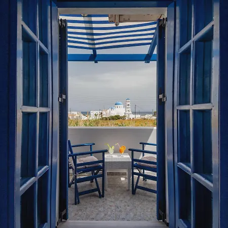 Bed & Breakfast Roula & Perissa (Santorini)