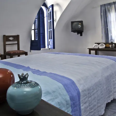 Roula & 3* ペリッサ