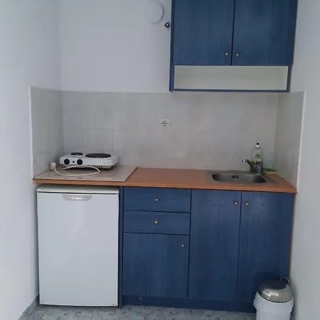 Roula & ベッド・アンド・ブレックファスト 3*