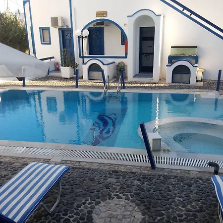 Roula & ベッド・アンド・ブレックファスト 3*