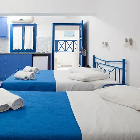 Oda ve Kahvaltı Roula & Perissa (Santorini)