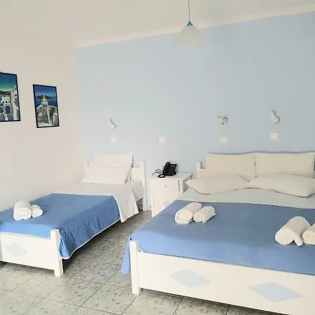 Roula & Oda ve Kahvaltı Perissa (Santorini)