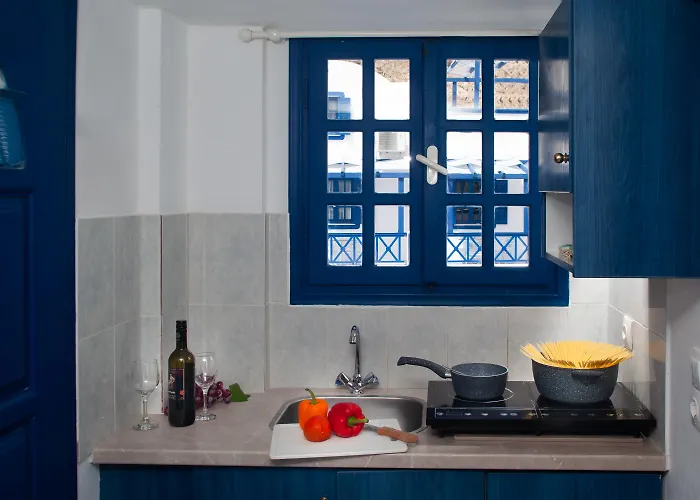 Roula & Perissa (Santorini)