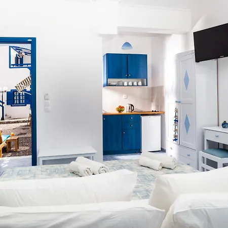 Roula & Bed and Breakfast Περίσσα