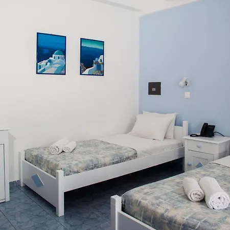 فندق مبيت وإفطار Roula & 3*