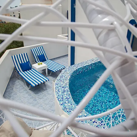 فندق مبيت وإفطار Roula & 3*