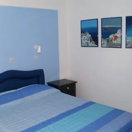 Roula & فندق مبيت وإفطار 3*