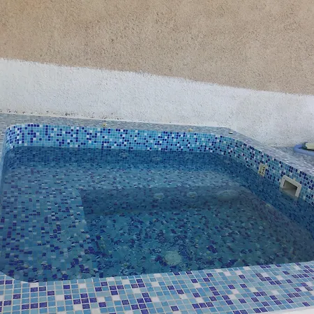 Bed & Breakfast Roula & 3*