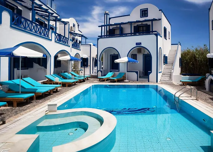 Roula & Bed & Breakfast Perissa (Santorini)