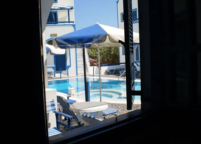 Bed & Breakfast Roula & Perissa (Santorini)