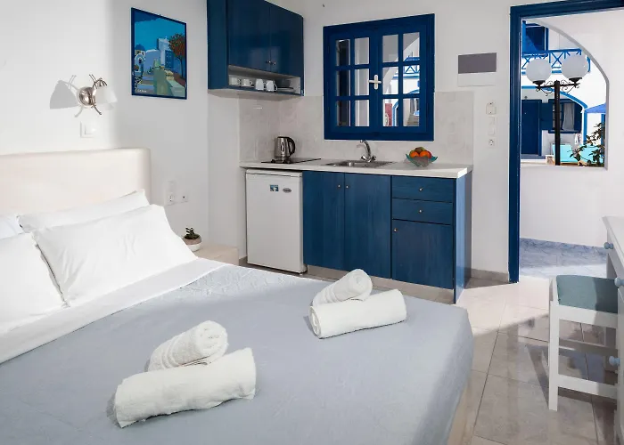 Roula & Perissa (Santorini)